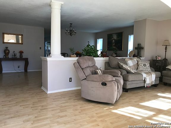 2nd image of 2912 Mulberry Dr