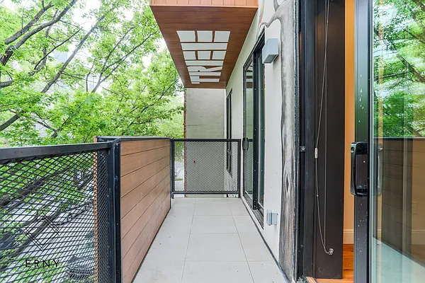 Rented by ERNY LLC | media 4