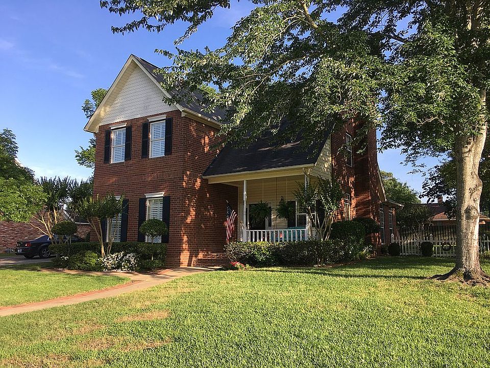 1st image of 420 Whippoorwill Ln