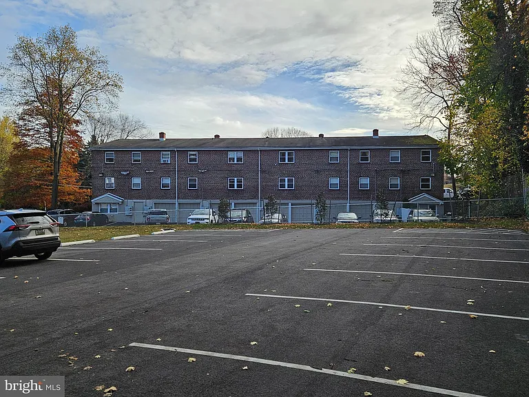 200 N Wayne Ave #9 — Photo 8