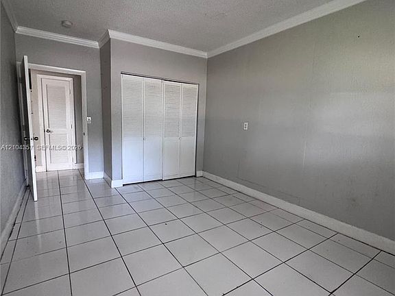 5th image of 302 SW 1st Ct #A