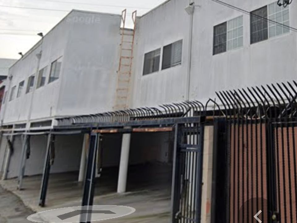 2nd image of 5576 Inglewood Blvd #5550
