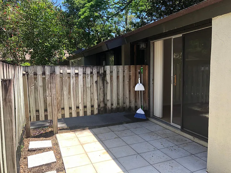 2754 Hope St #1 — Photo 6