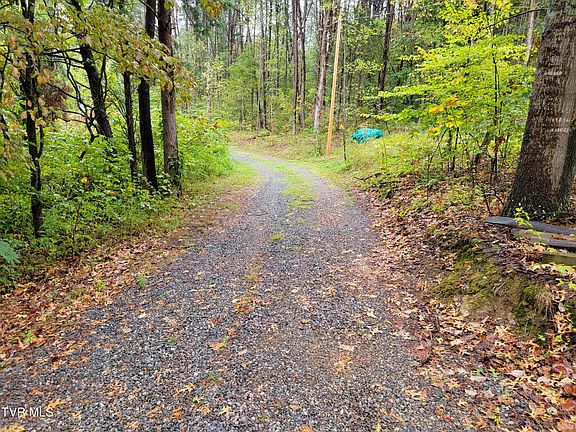 2nd image of 128 Deer Path Way