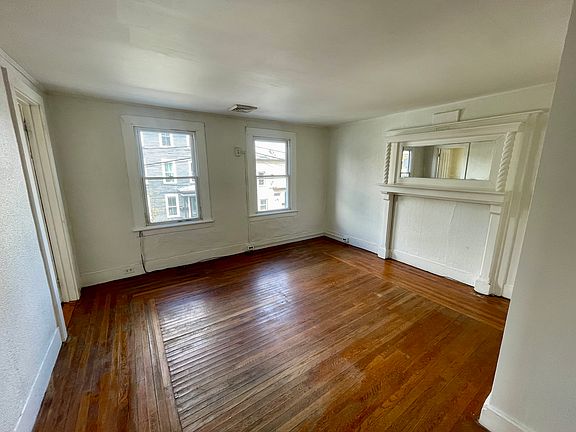 4th image of 30 N 5th St #2