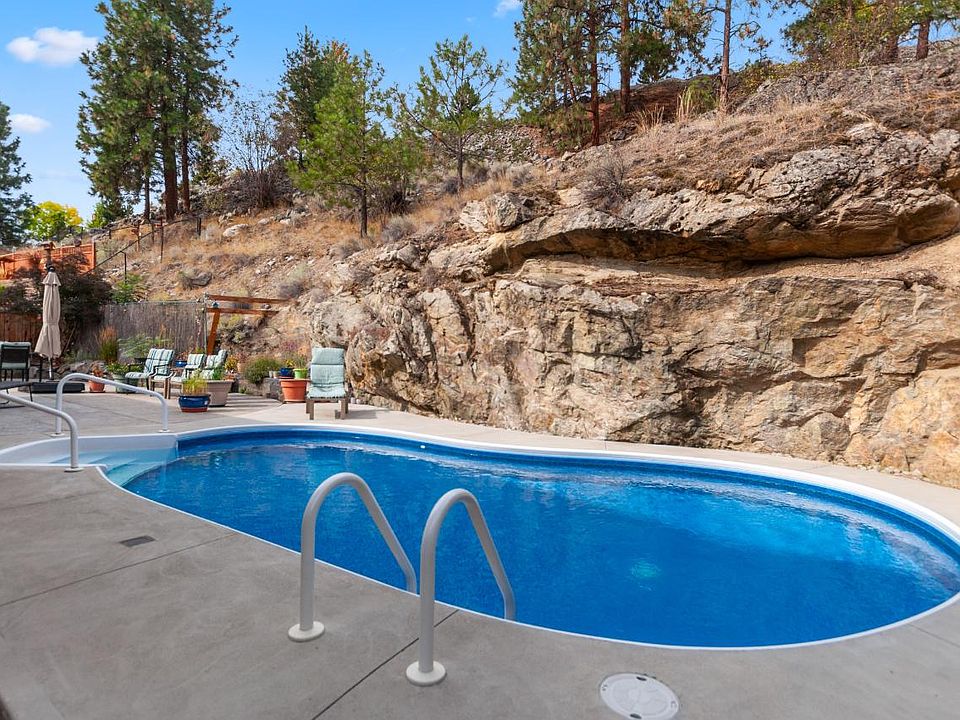 1st image of 3121 Evergreen Dr