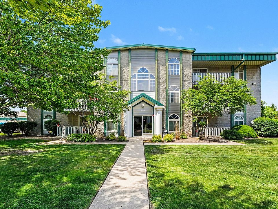 1st image of 2899 Heritage Dr APT 3B