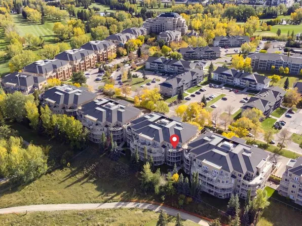 6 NW Hemlock Cres SW #405, Calgary, AB T3C 2Z1