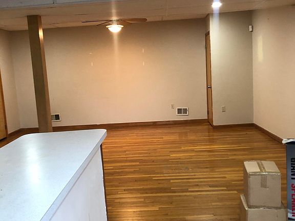 3rd image of 17 Everett Ave