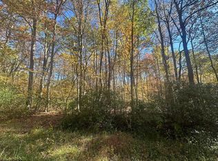 Redwood Dr, Terra Alta, WV 26764