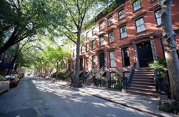 Rented by Bold New York | media 24