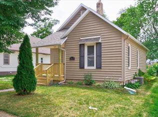 1362 York St, Des Moines, IA 50316