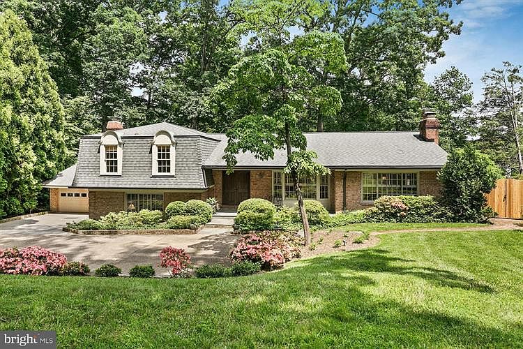 1st image of 1613 Forest Ln