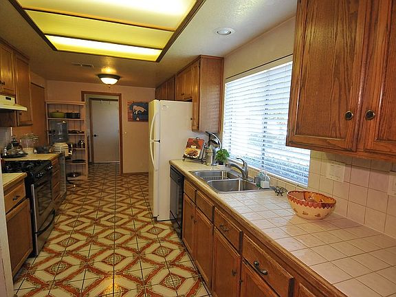 3rd image of 5667 Tumbleweed Way