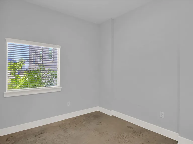 6902 Carver Ave #A — Photo 12