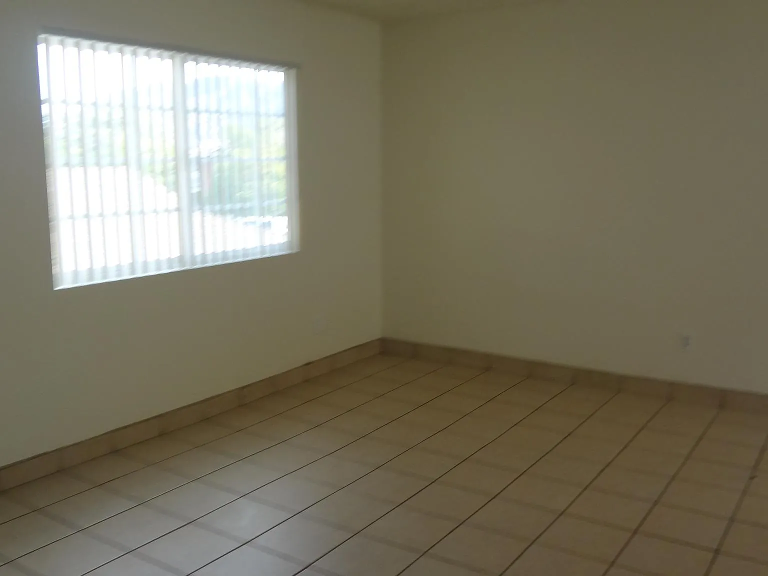 2 bed, 845 sqft, $2,300 — Photo 3