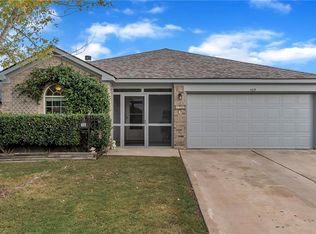 409 Summerside Ave, Lockhart, TX 78644