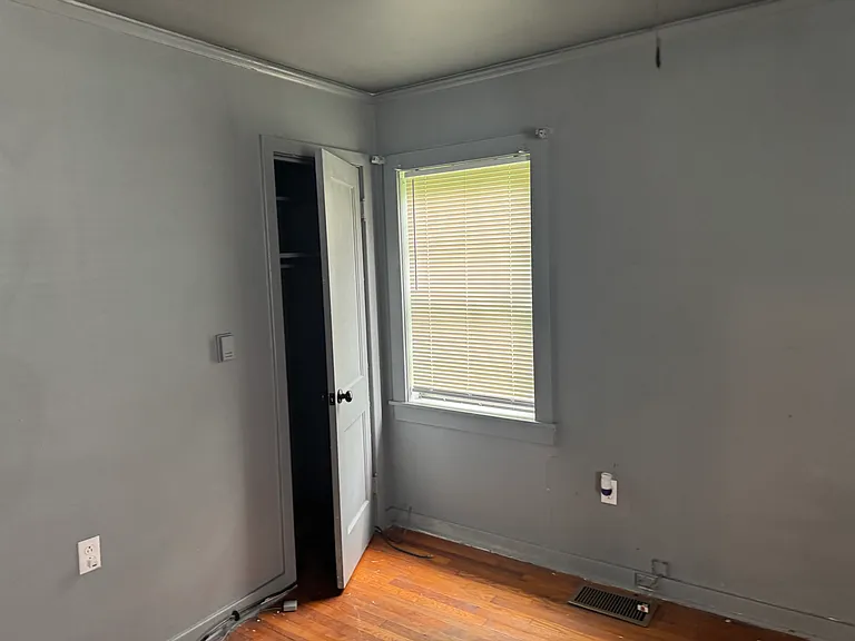 2nd bedroom closet