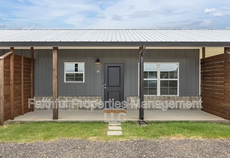 14235 County Road 452 #14 — Photo 1