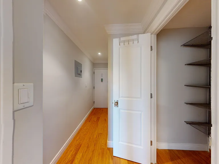 218 S 3rd St #33 — Photo 9
