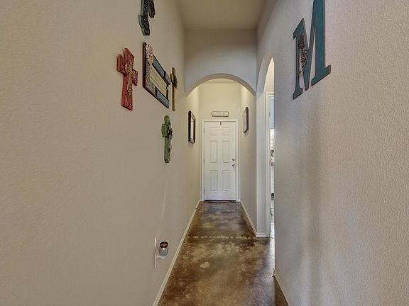 2nd image of 1096 Twin Estates Dr