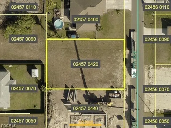 1216 NE 7th Ave, Cape Coral, FL 33909