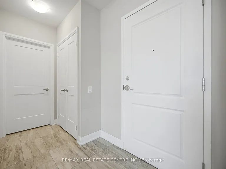 830 Megson Ter #513 — Photo 8