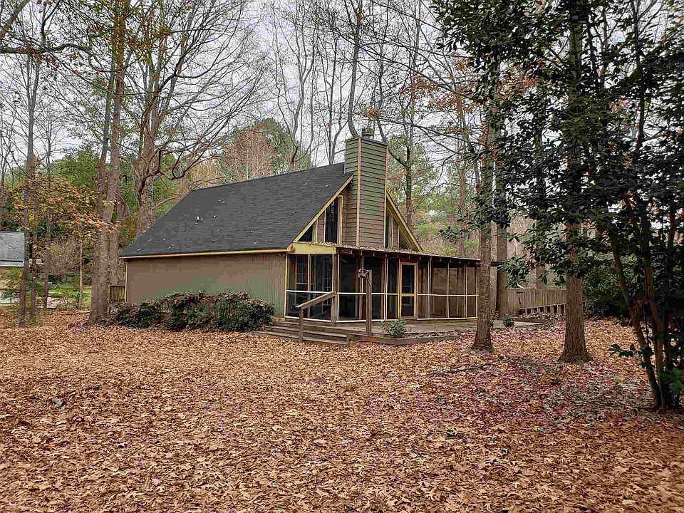 1st image of 132 Lakemore Dr