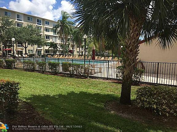 5th image of 2216 N Cypress Bend Dr APT 105