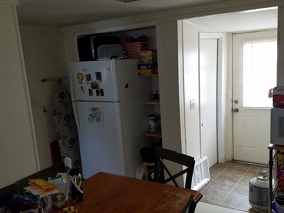 4th image of 525 2nd St