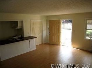 23 Henrietta St, Asheville, NC 28801