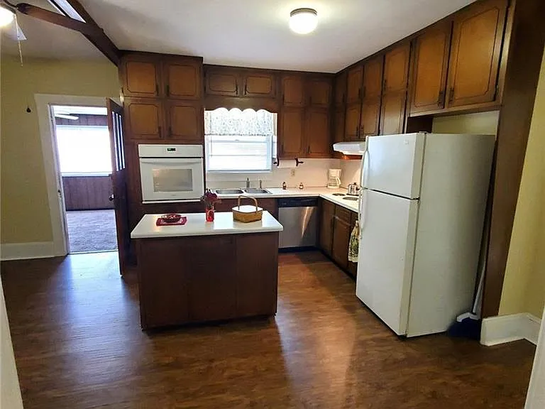 7025 Rico Rd — Photo 13