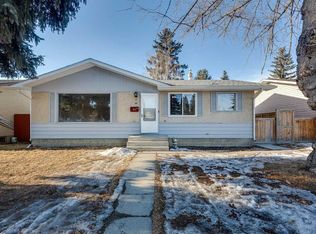 36 S Fern Rd, Red Deer, AB T4N 4Z4