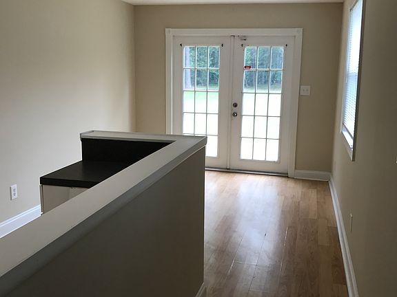 Entry to Kitchen