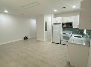 2594 NW 20th St #B, Fort Lauderdale, FL 33311