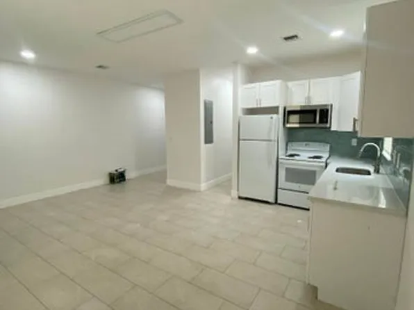 2594 NW 20th St #B, Fort Lauderdale, FL 33311