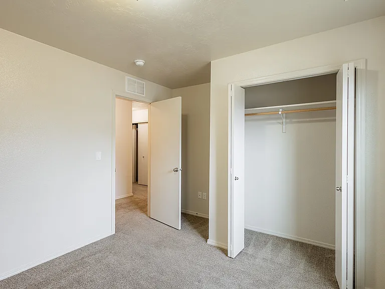 143 E Rose Lake Dr — Photo 29