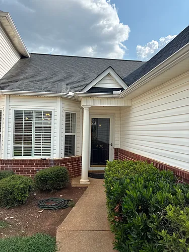400 Cliffview Ct Photo 1