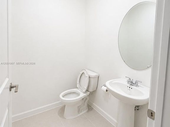 5th image of 2523 SE 26th Ter