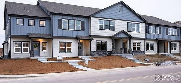 1st image of 1689 Grand Ave #2