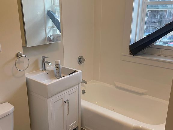 3rd image of 1595 Beacon St #3C