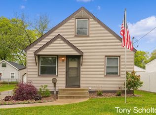3921 Oriole Ave SW, Wyoming, MI 49509