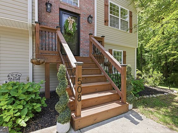 5th image of 508 Marie Ct