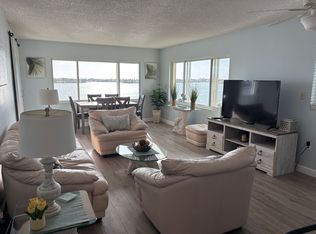 4750 Cove Cir APT 711, Saint Petersburg, FL 33708