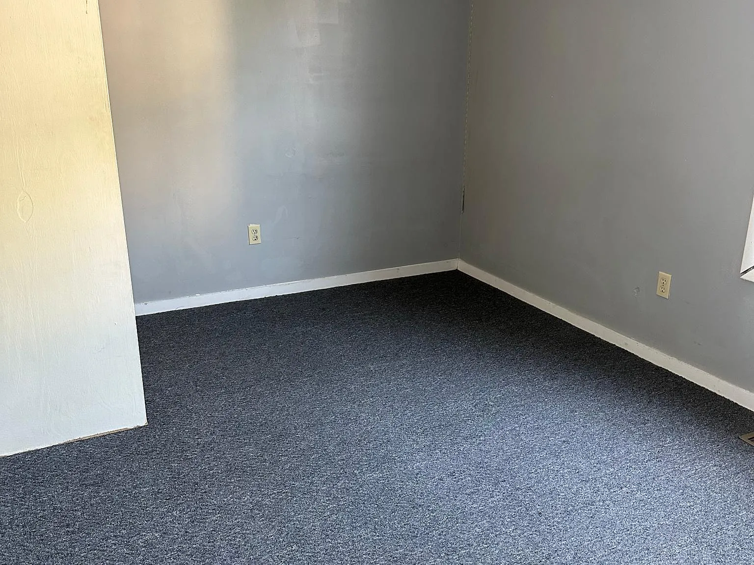 4 bed, 1.5 bath, 1353 sqft, $1,800 — Photo 4