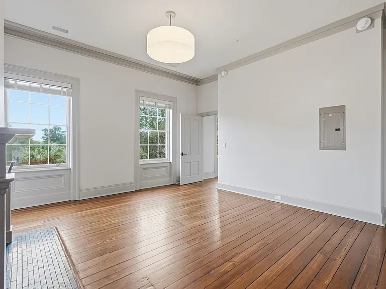 124 E McDonough St — Photo 81