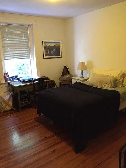 3 bed, 1250 sqft, $1,575 — Photo 3