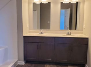813 Curtman Ct, Verona, PA