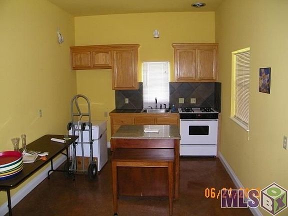 4th image of 39483 Bradbury Ln