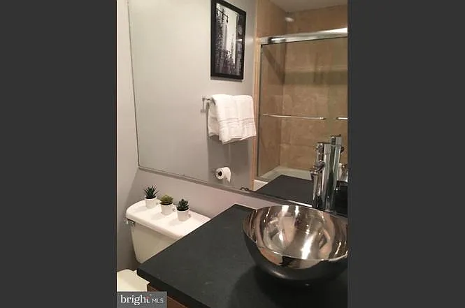 914 Spruce St #4 — Photo 36
